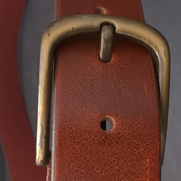 Tommy Hilfiger Men's Wide Brown Leather Belt,Size 110 cm. - Picture 5 of 7